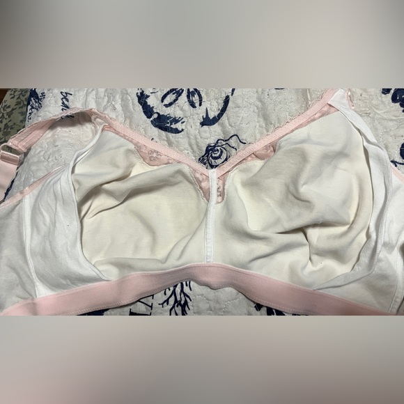 Catherine’s beautiful bra with lace. Size 46DDD - Picture 3 of 10